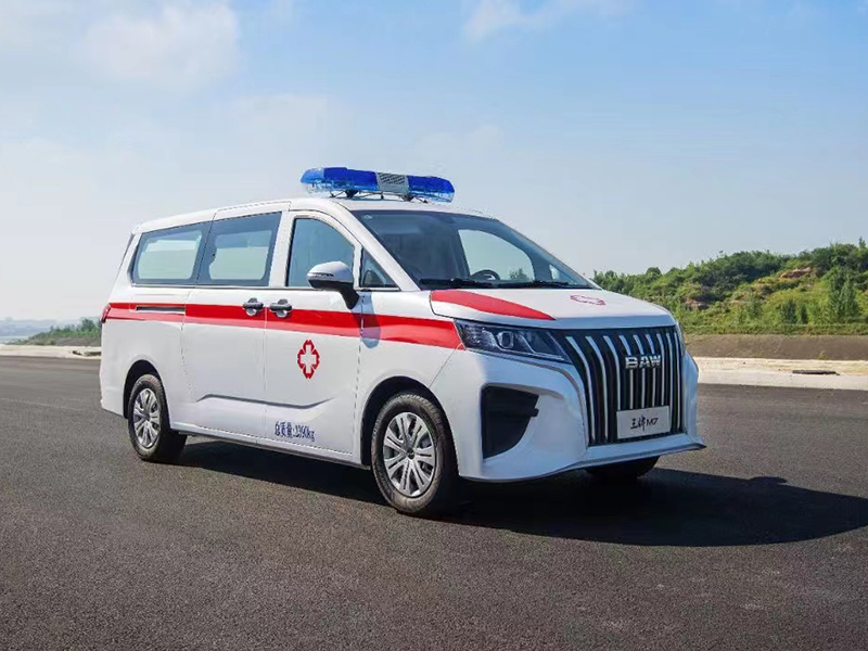 北汽，下地庫救護車